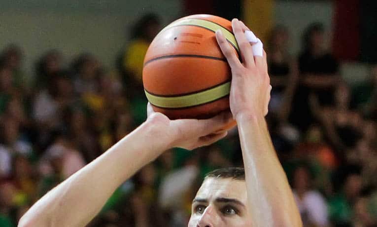 how-to-shoot-a-basketball-comprehensive-guide-hoopsbeast